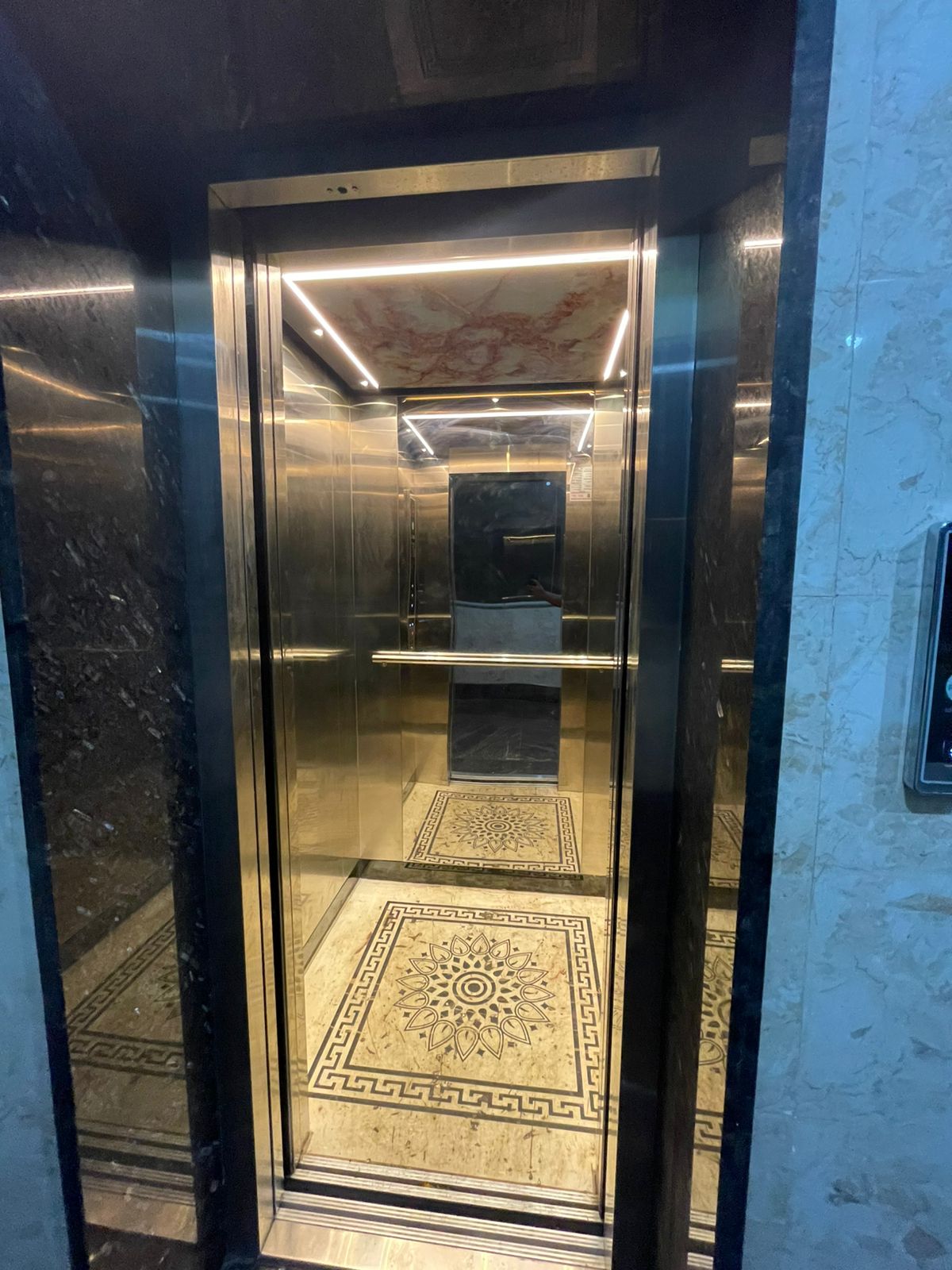Gallery image 10